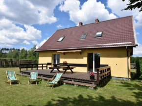 Holiday house in a quiet location by Lake Mausz in Kashubia, Parchowo